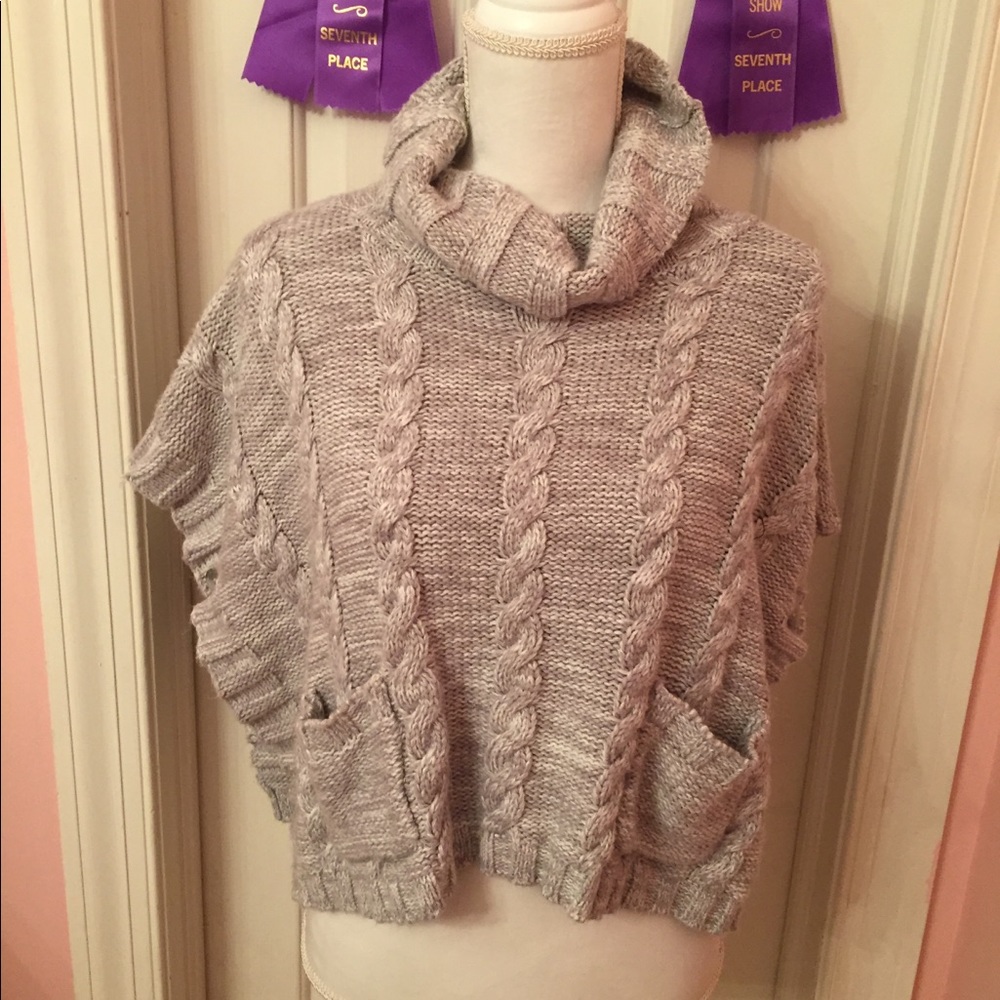 Crazy 8 gray sweater